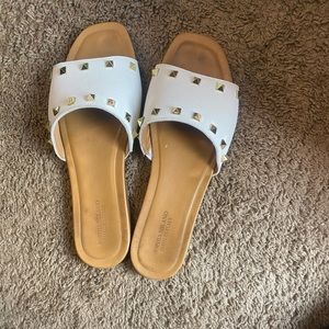 Women sandals